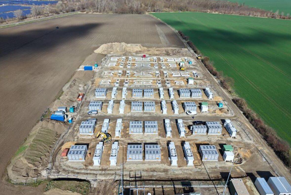 Munch Energie เชื่อมต่อกลุ่มระบบกักเก็บพลังงานแบตเตอรี่ขนาด 500 เมกะวัตต์ชั่วโมงในเยอรมนีเข้ากับโครงข่ายไฟฟ้า