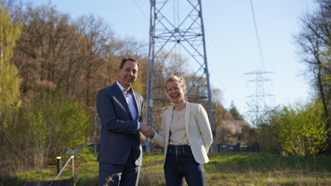 TenneT ลงนามสัญญาโครงการ BESS ระบบแรกเพื่อบรรเทาปัญหาความแออัดของโครงข่ายไฟฟ้าในเนเธอร์แลนด์