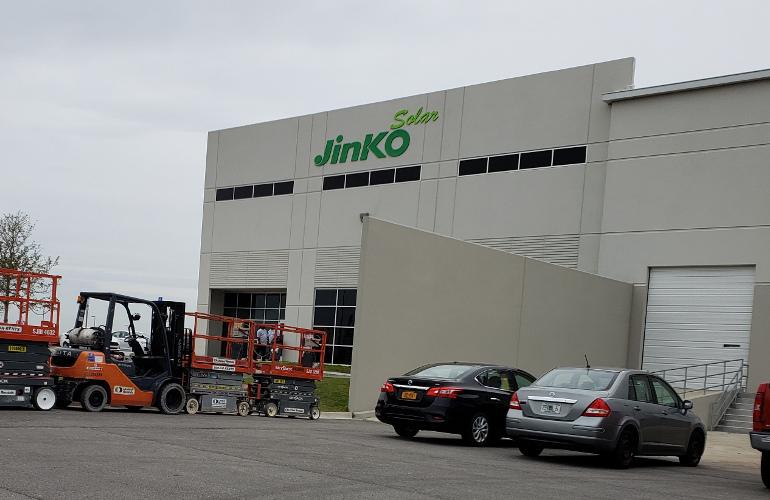 บริษัทไพรเวทอิควิตี้สหรัฐฯ เข้าซื้อหุ้นส่วนใหญ่ในธุรกิจของ JinkoSolar ในอเมริกา