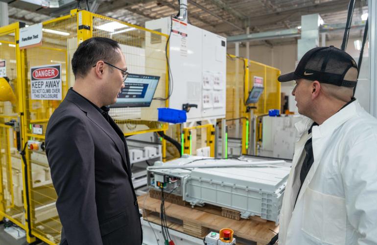 FranklinWH ผลิตระบบกักเก็บพลังงานในอเมริกา Solar Power World เยี่ยมชมโรงงานแบตเตอรี่ที่แคลิฟอร์เนีย