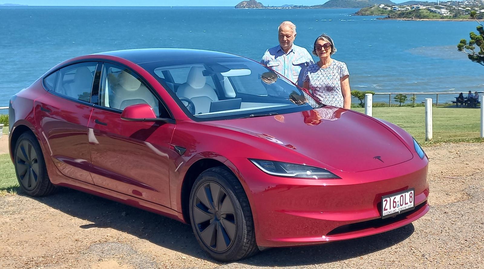 ระบบขับเคลื่อนอัตโนมัติเต็มรูปแบบของ Tesla (แบบมีการควบคุม) ในสไตล์ออสเตรเลีย