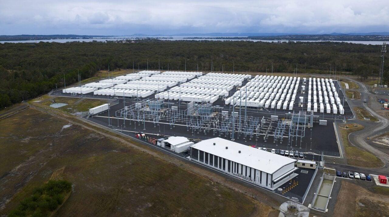 Australia: Battery storage cushions AU$1 billion fuel shock as Climate Council demands May budget action