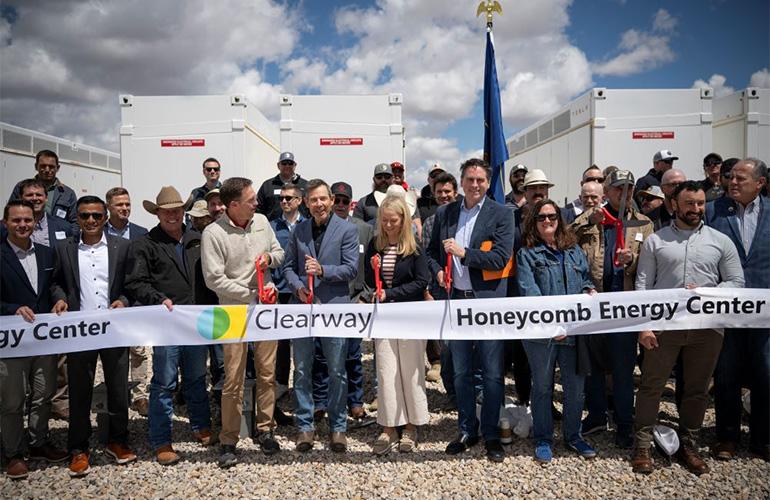 Clearway Energy สร้างโครงการกักเก็บพลังงาน 320 เมกะวัตต์เสร็จสมบูรณ์เพื่อเสริมระบบโซลาร์เซลล์เดิม